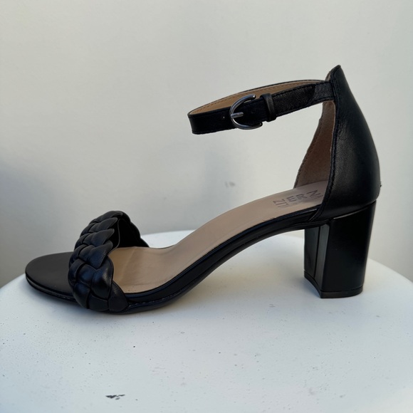 Naturalizer Black Leather Ankle Strap Heeled Sandals Size 9 - Picture 2 of 9